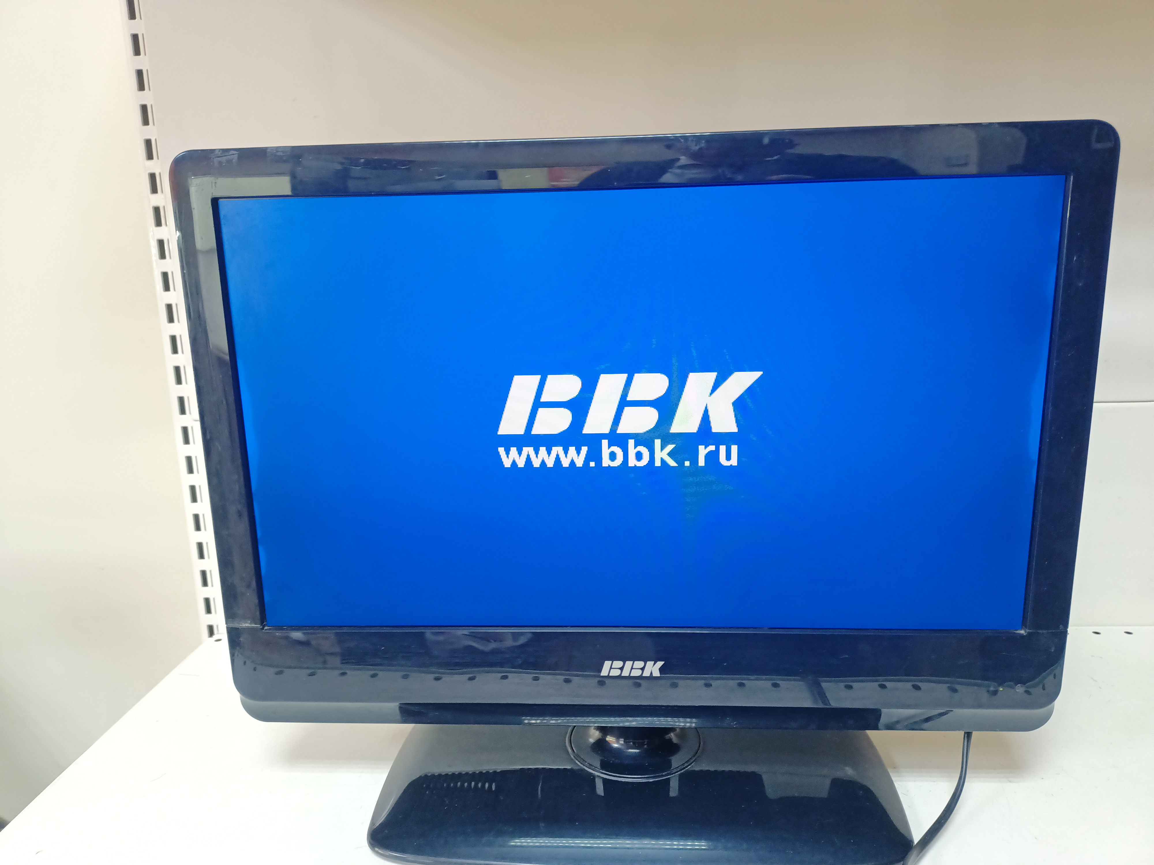Телевізор BBK LD1913SU 19"