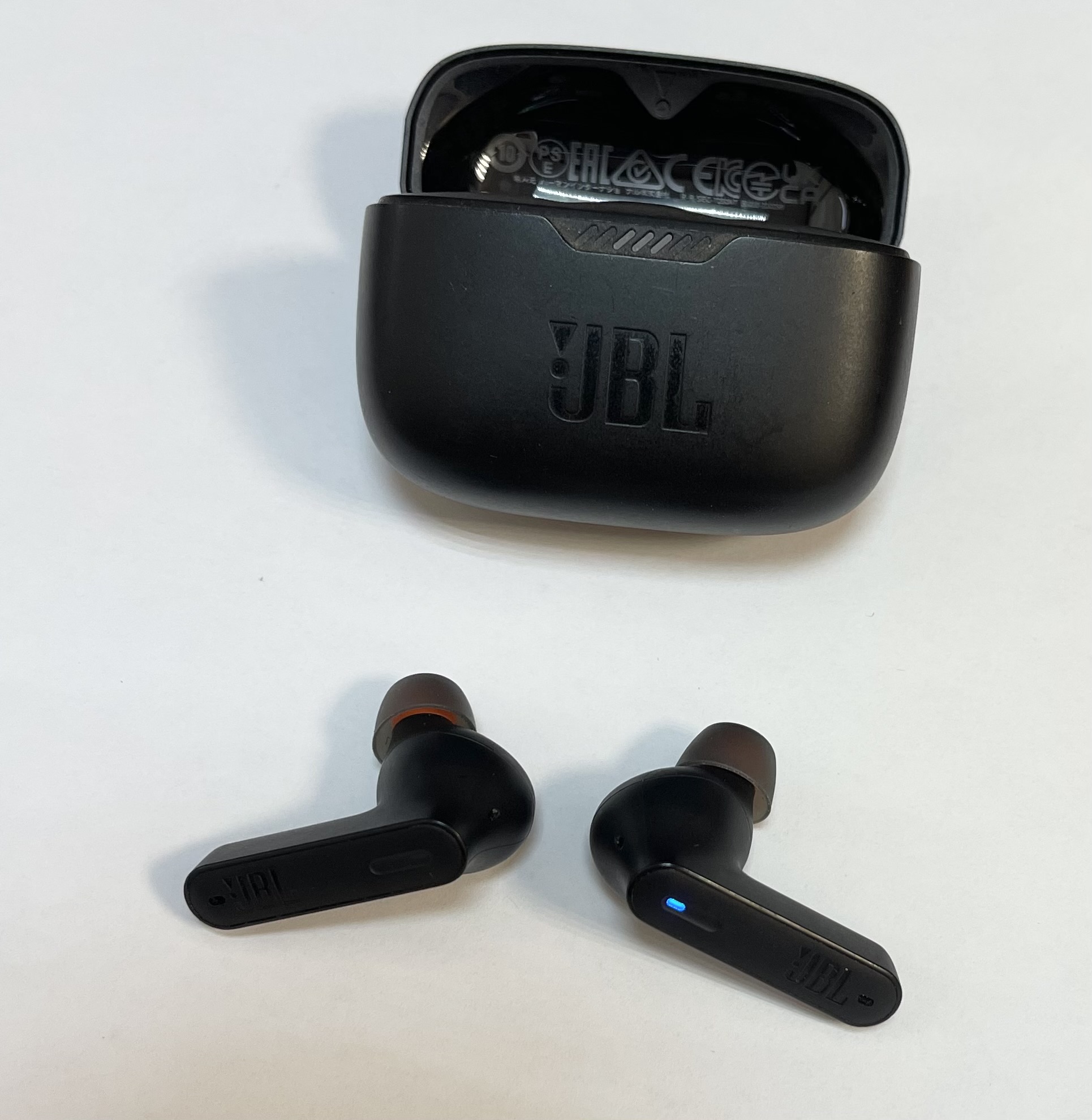 Навушники JBL Tune 230NC