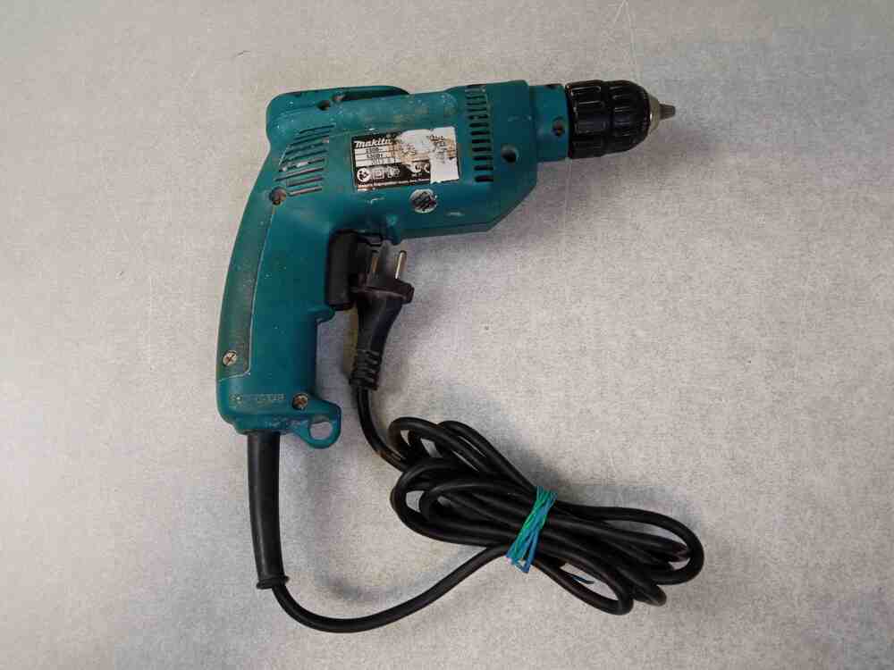 Дрель  Б/У Makita 6408 Green