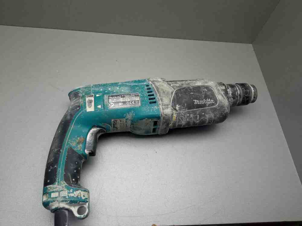 Перфоратор Makita HR2470