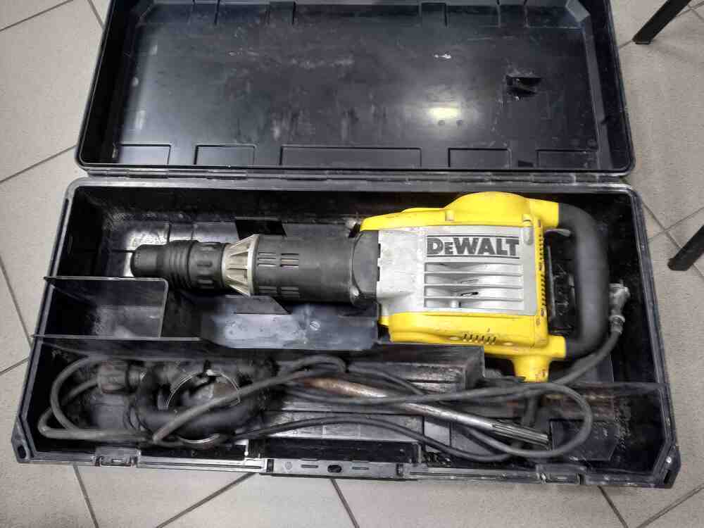 Відбійний молоток DeWALT D25900K