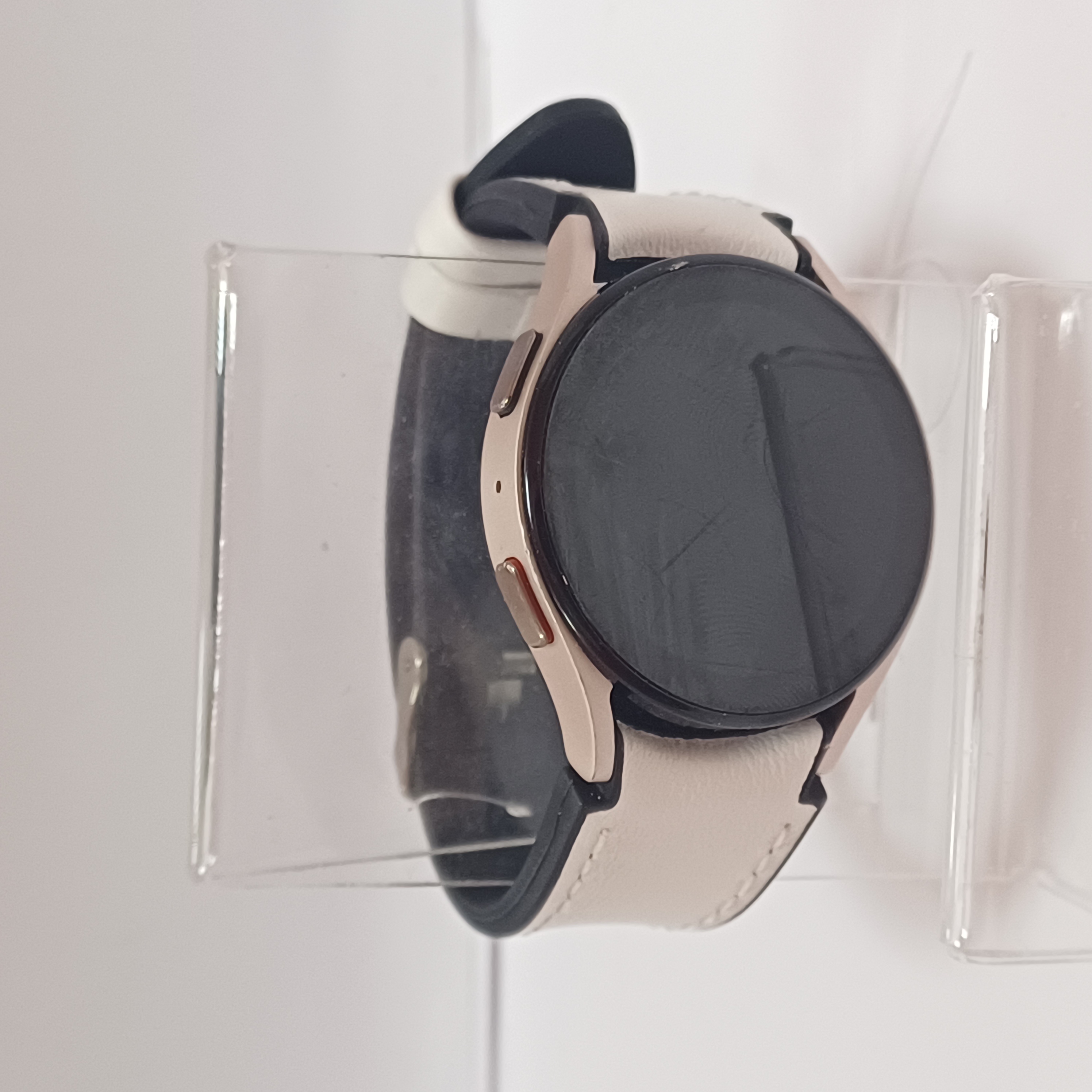 Смарт-годинник Samsung Galaxy Watch 5 40mm Pink Gold (SM-R900NZDASEK)