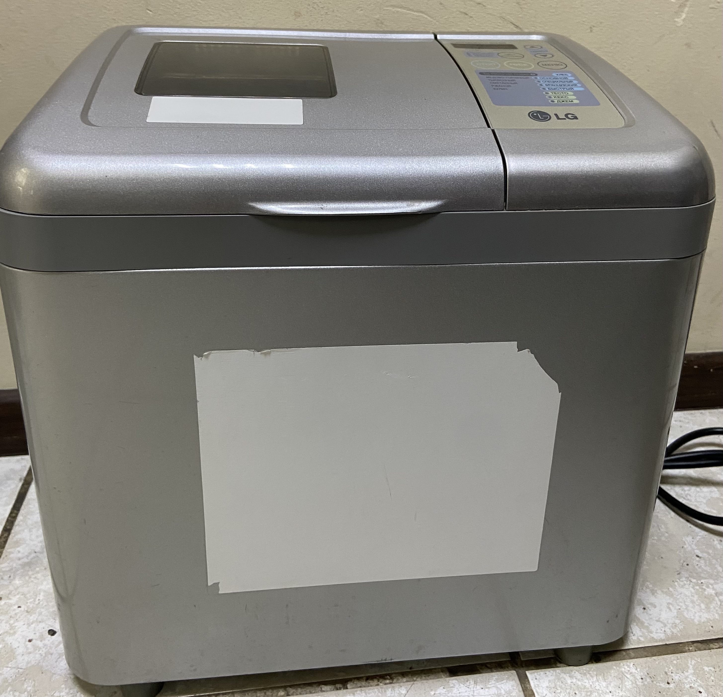 Хлібопічка LG HB-1002 CJ