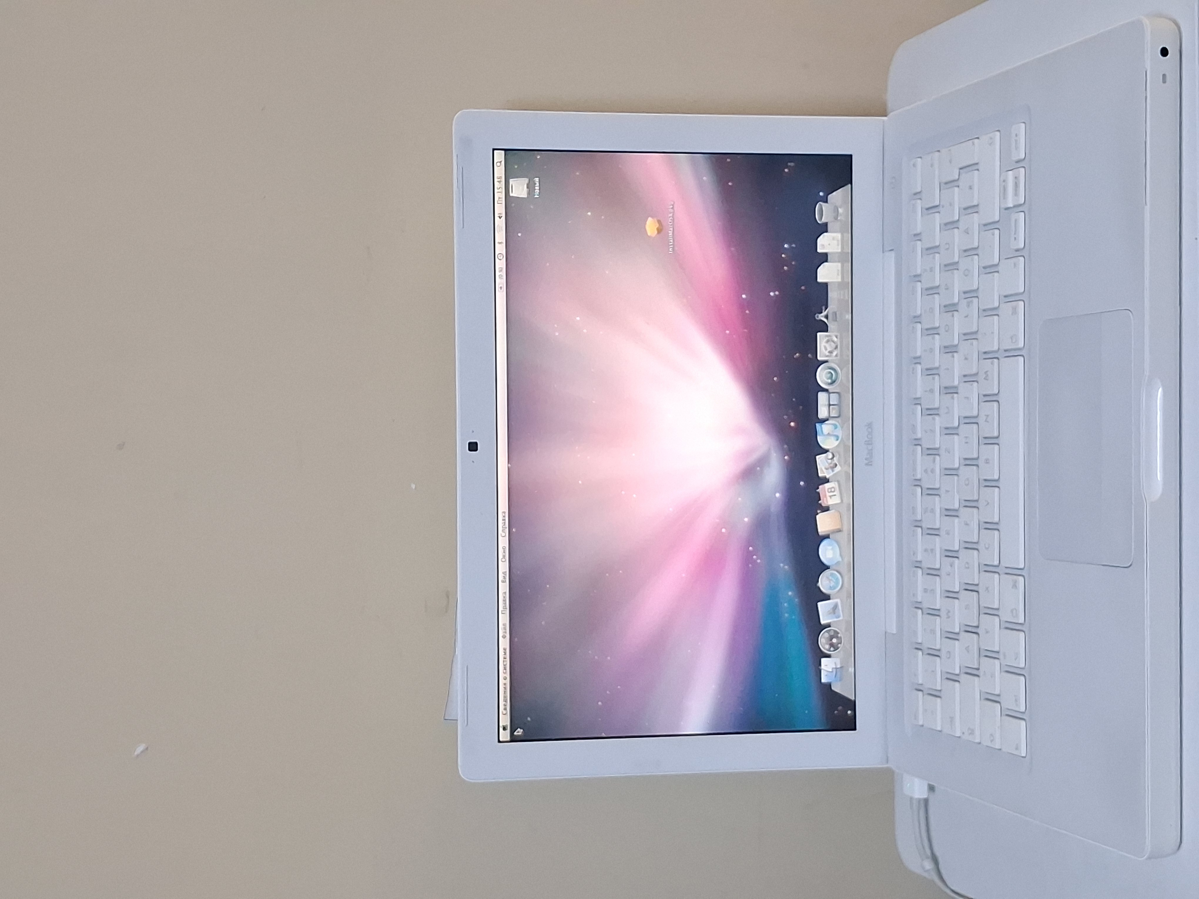 Ноутбук Apple MacBook 13'' MB062 2/120GB