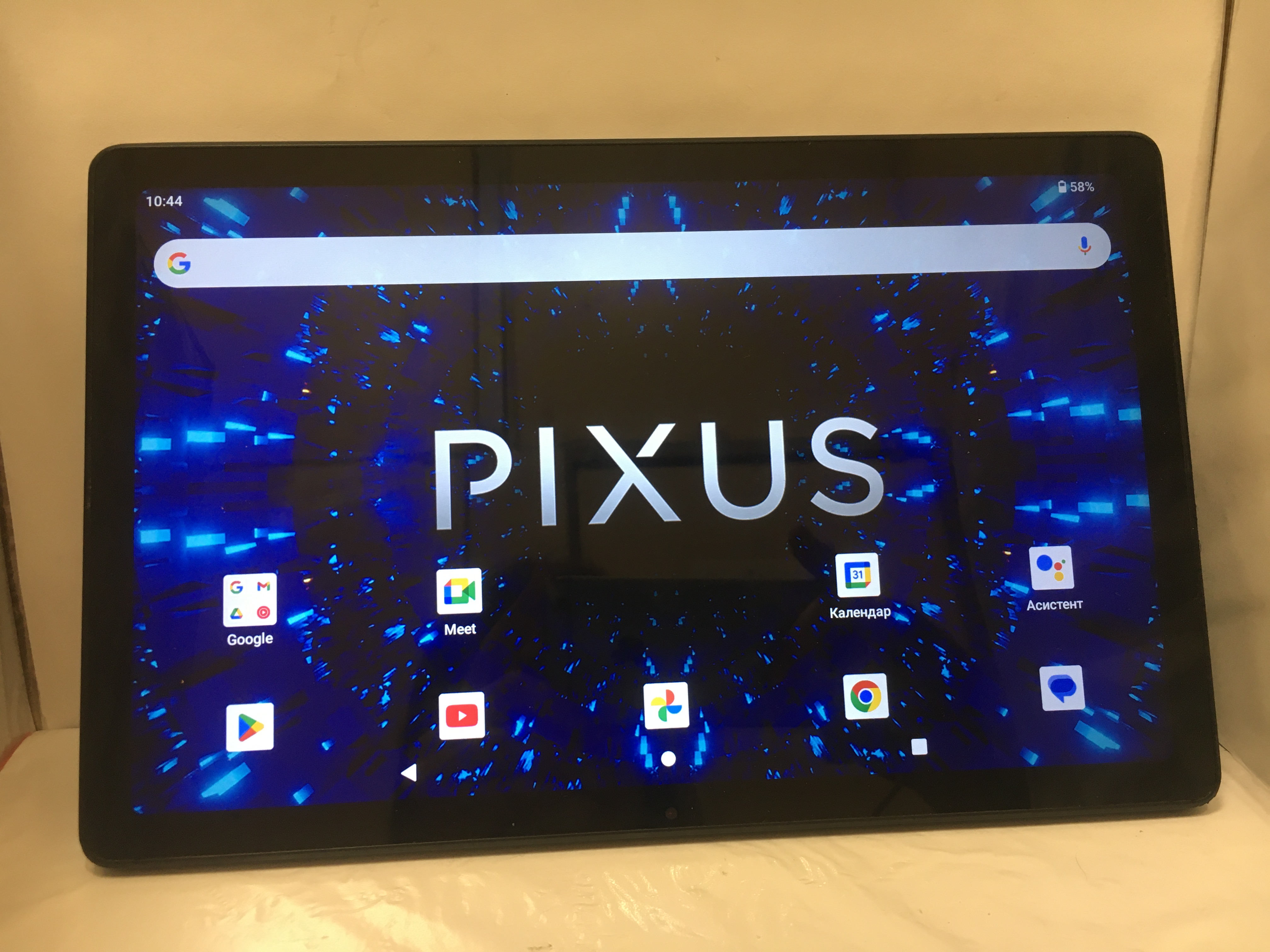 Планшет Pixus Drive 8/128GB LTE