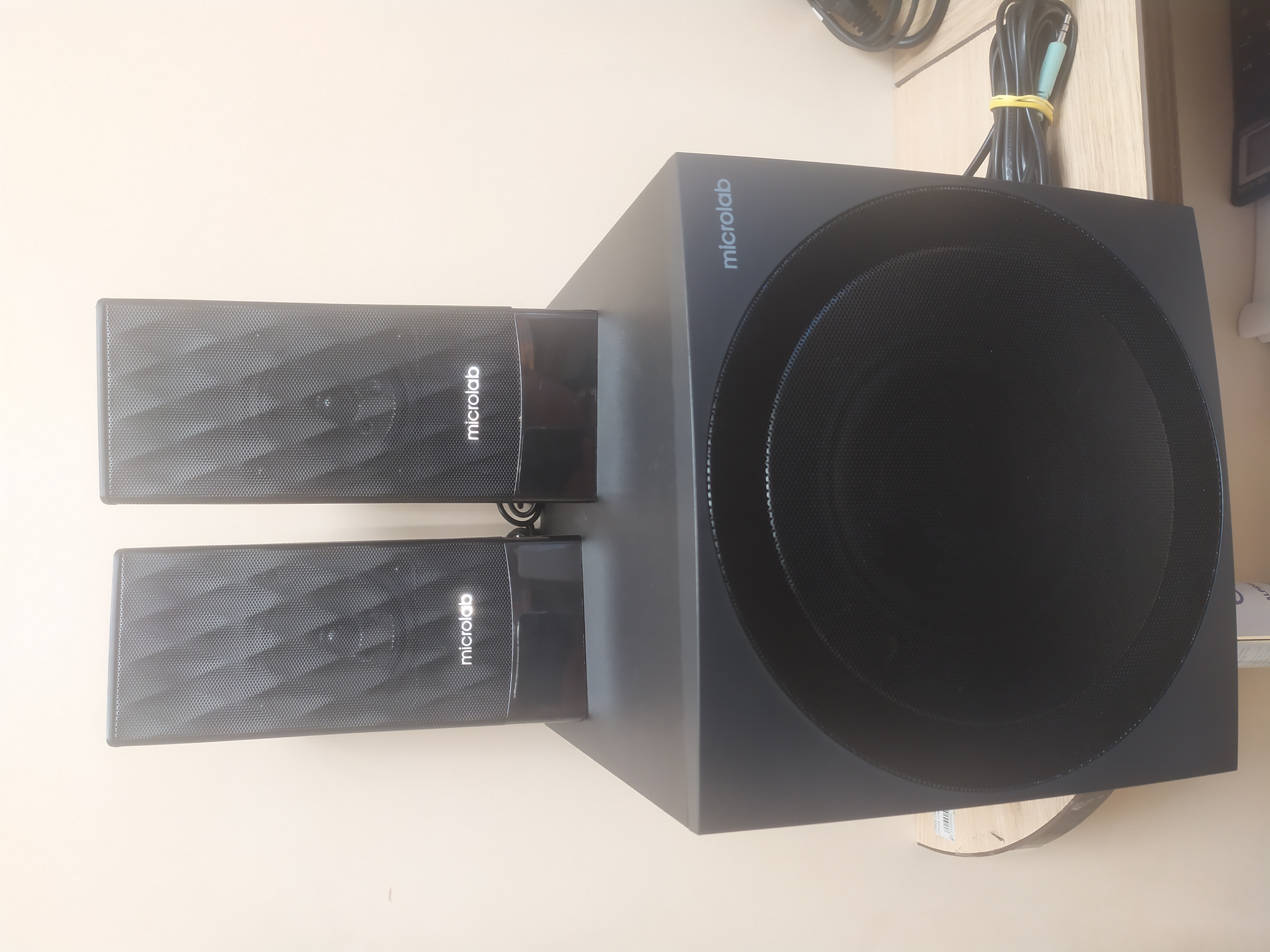 Акустична система 2.1 Microlab M-300U