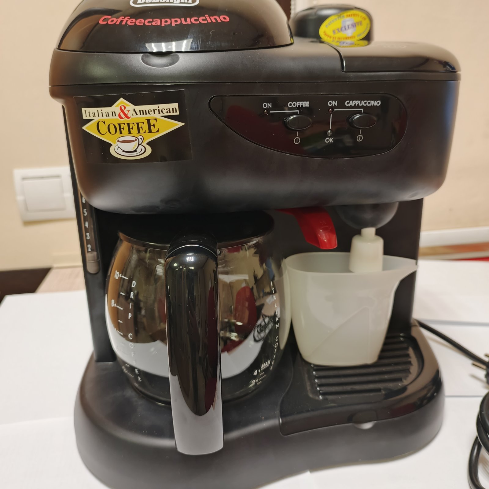 Кавоварка Delonghi DC300IS