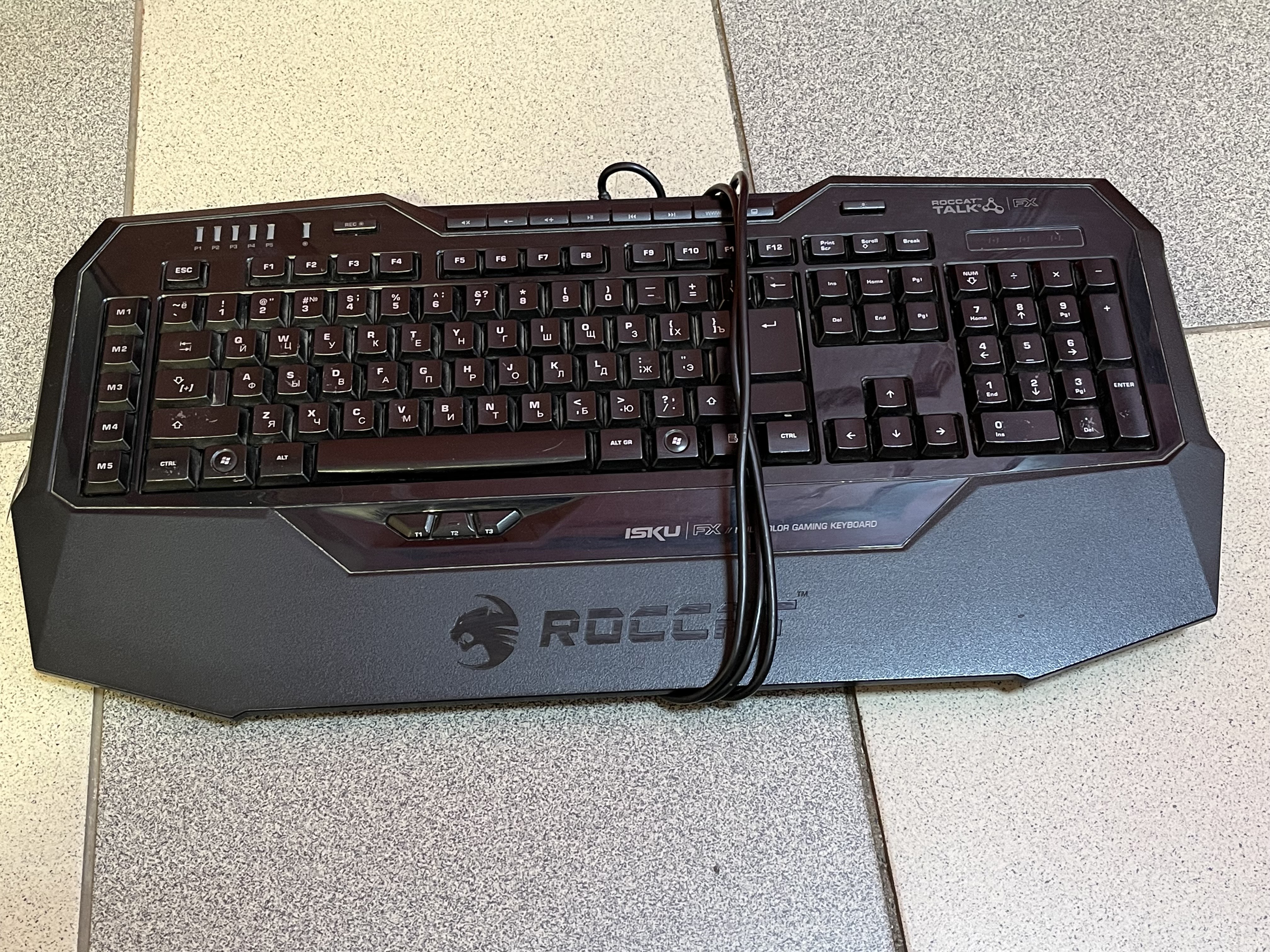 Клавіатура Roccat Isku FX – Multicolor Gaming Keyboard - RU (ROC-12-911)