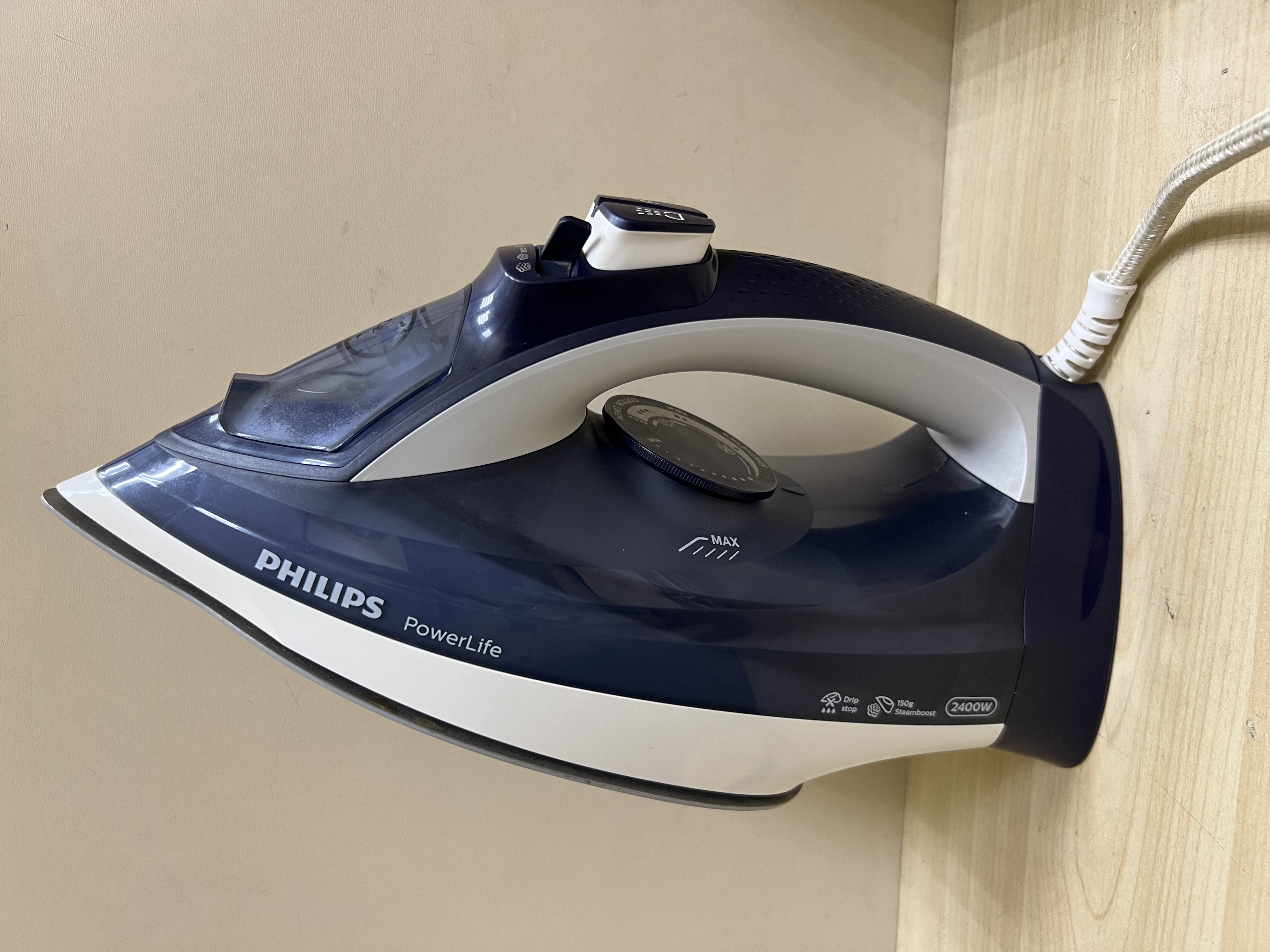 Праска Philips GC2994