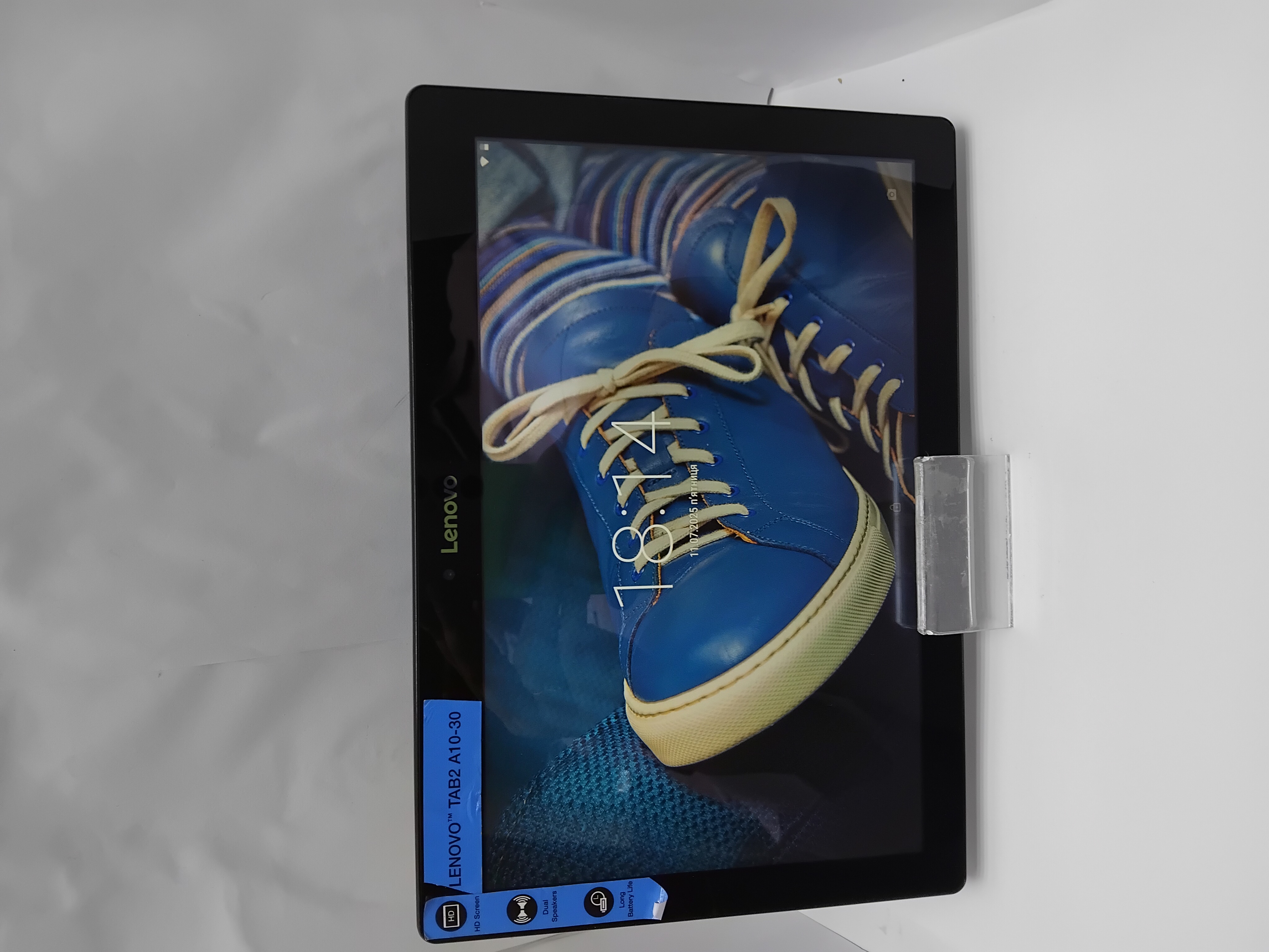 Планшет Lenovo Tab 4 TB-X304L 2/16GB LTE