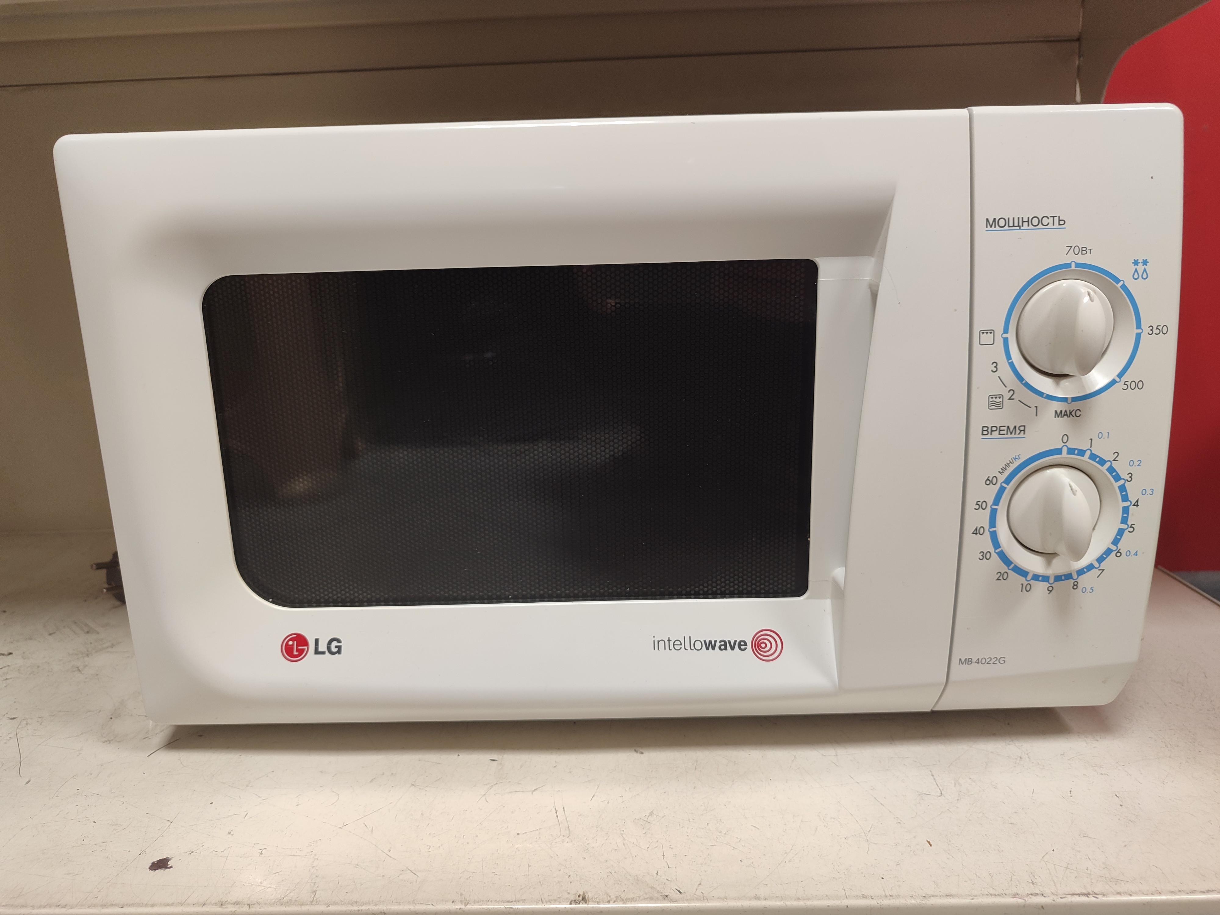 Мікрохвильова піч LG MB-4022G
