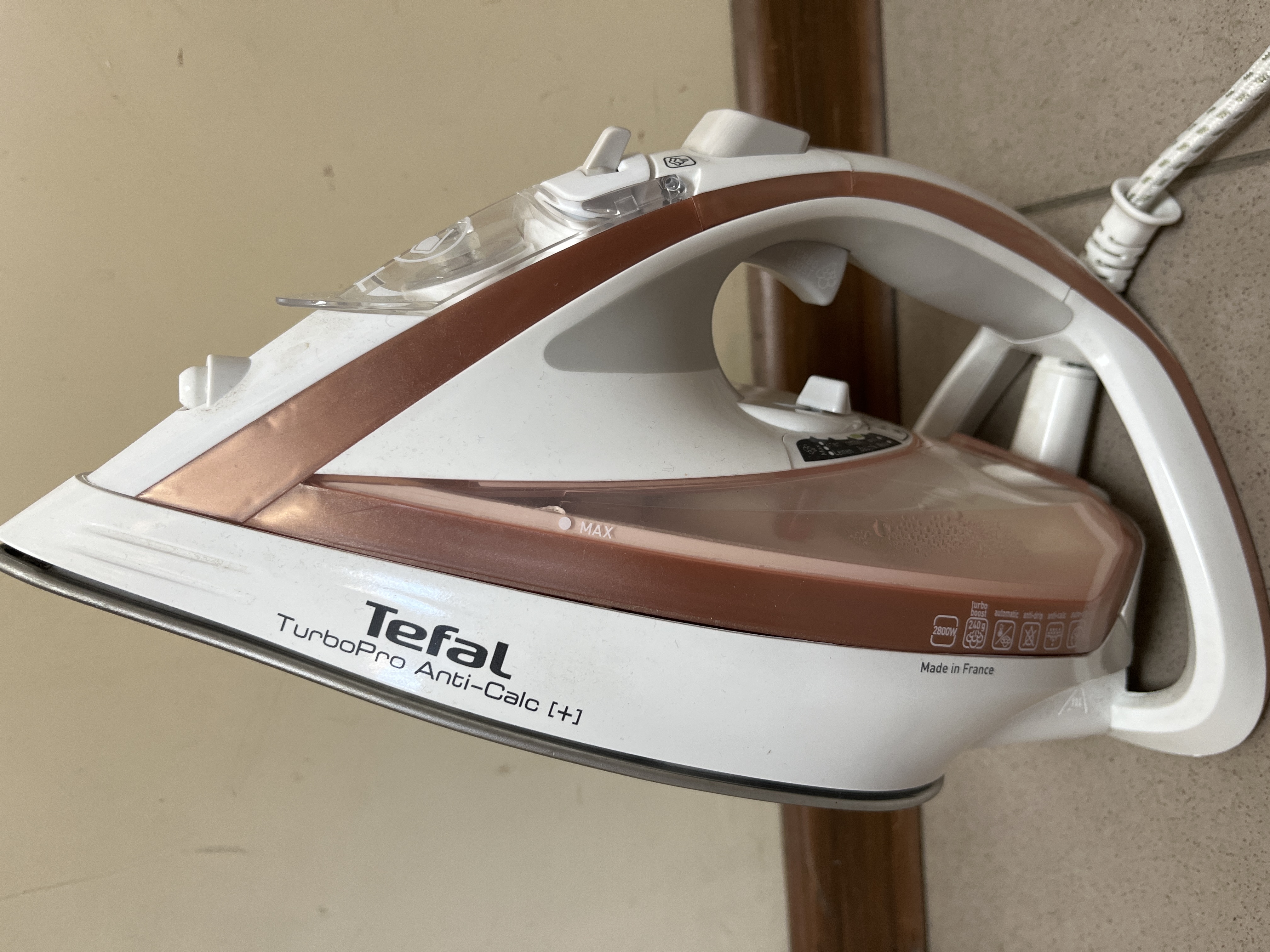 Праска з парою Tefal FV5687E0