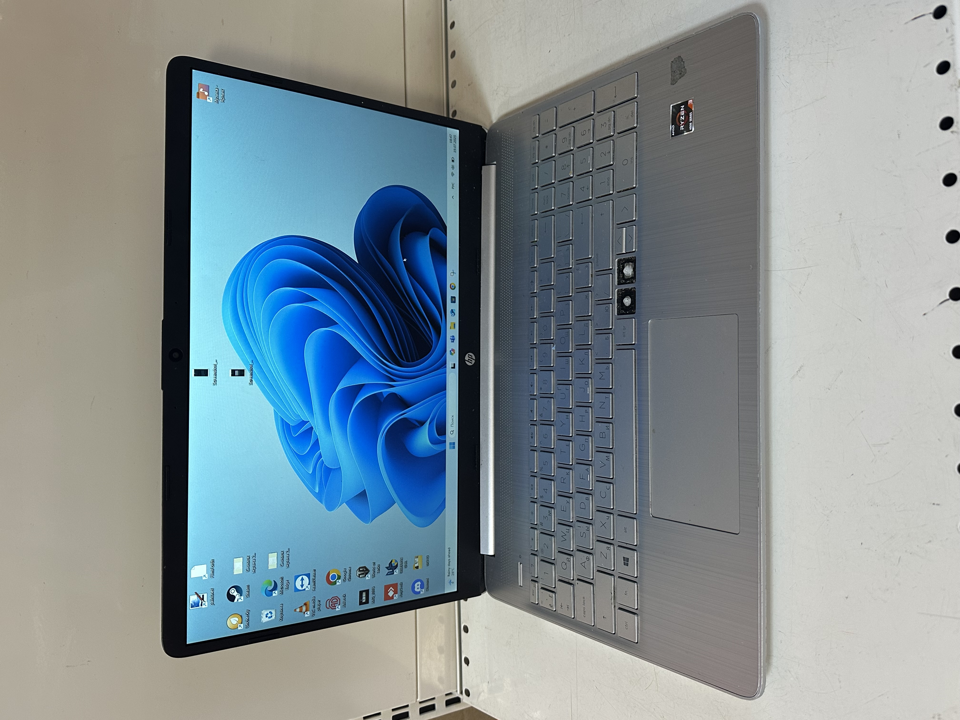 Ноутбук HP 15s-eq1038ua (405Z3EA)