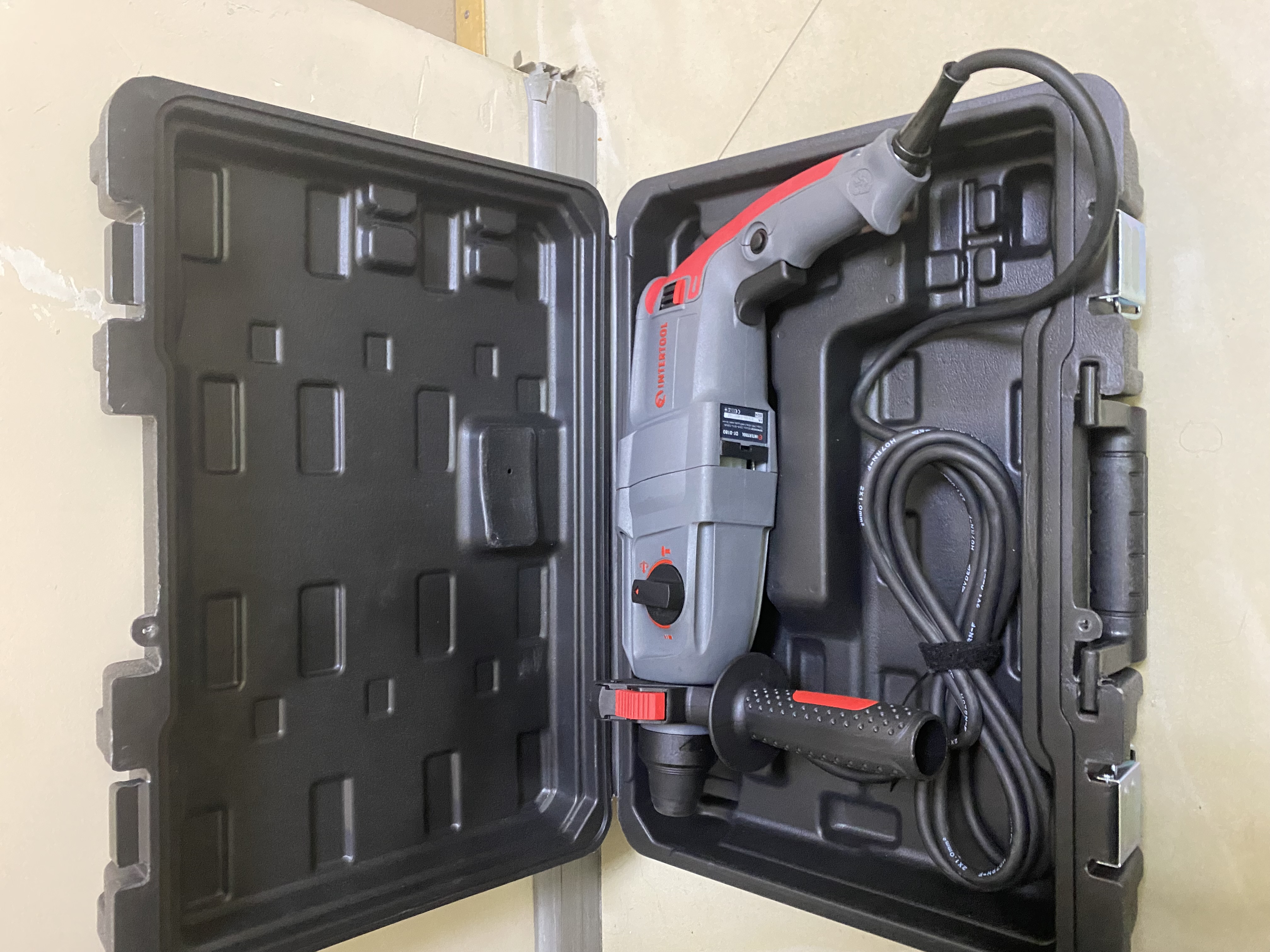 Перфоратор Intertool DT-0180