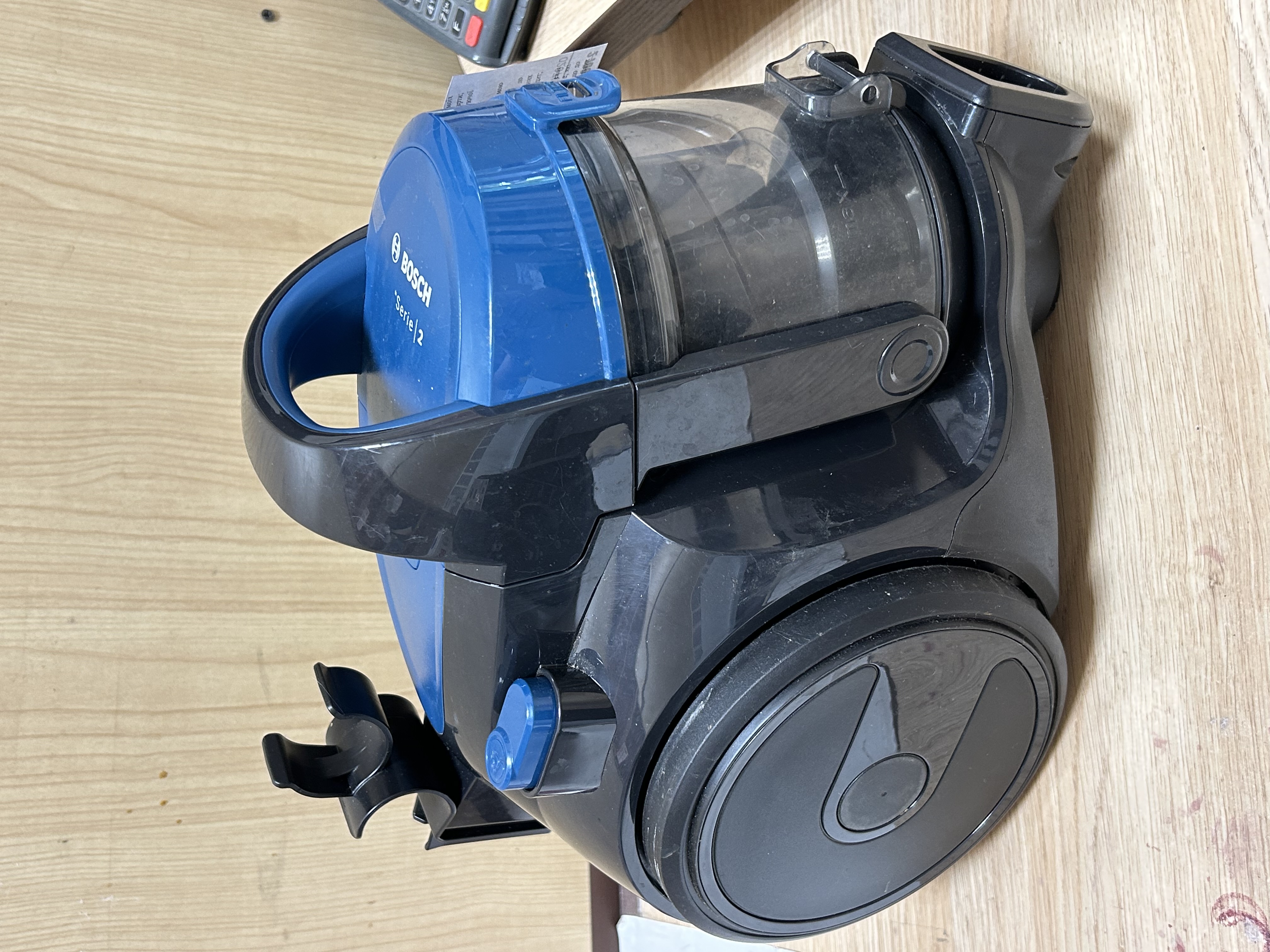 Пилосос Bosch BGS05A220