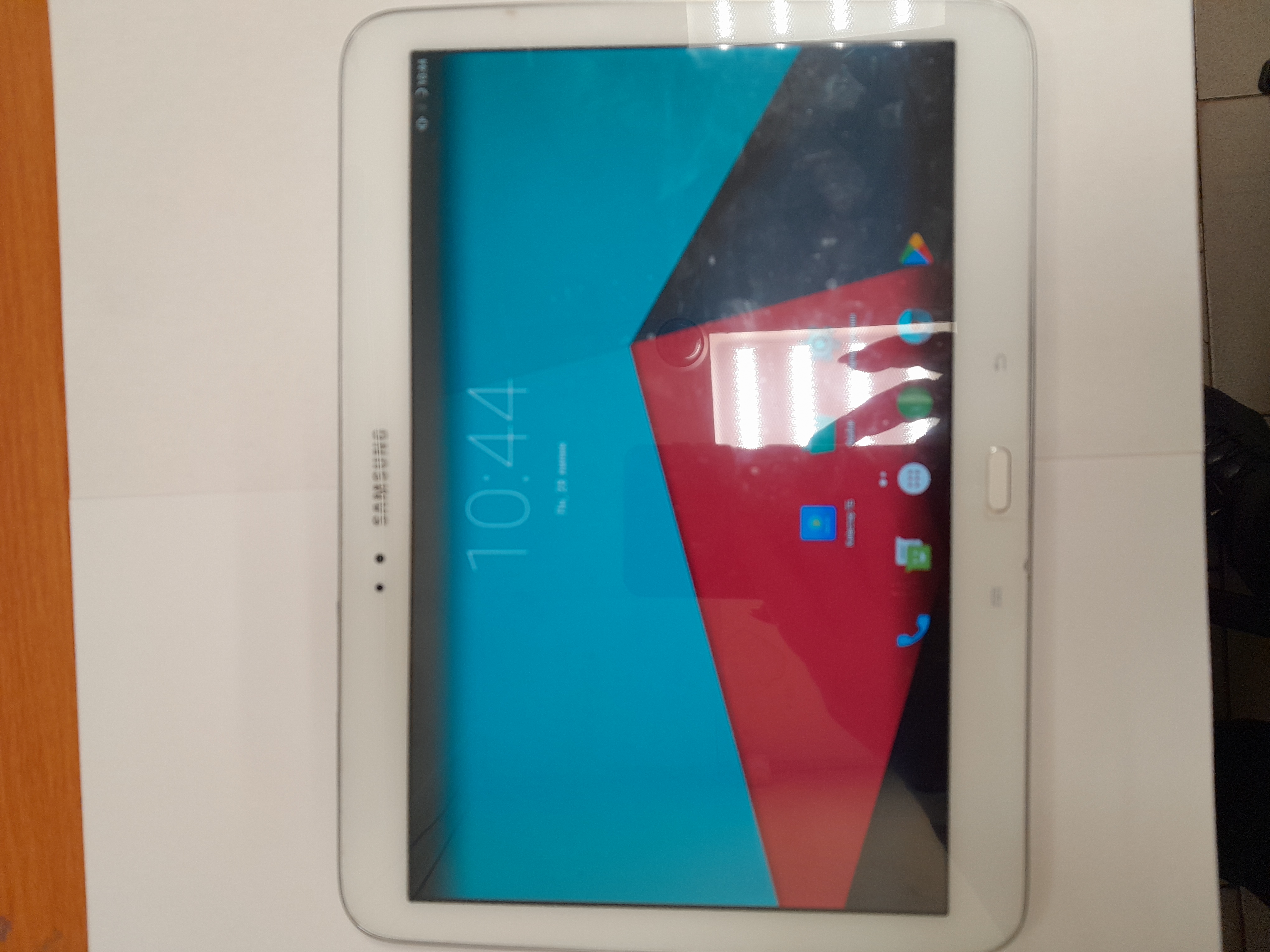 Планшет Samsung Galaxy Tab 3 GT-P5200 10.1 3G 16Gb