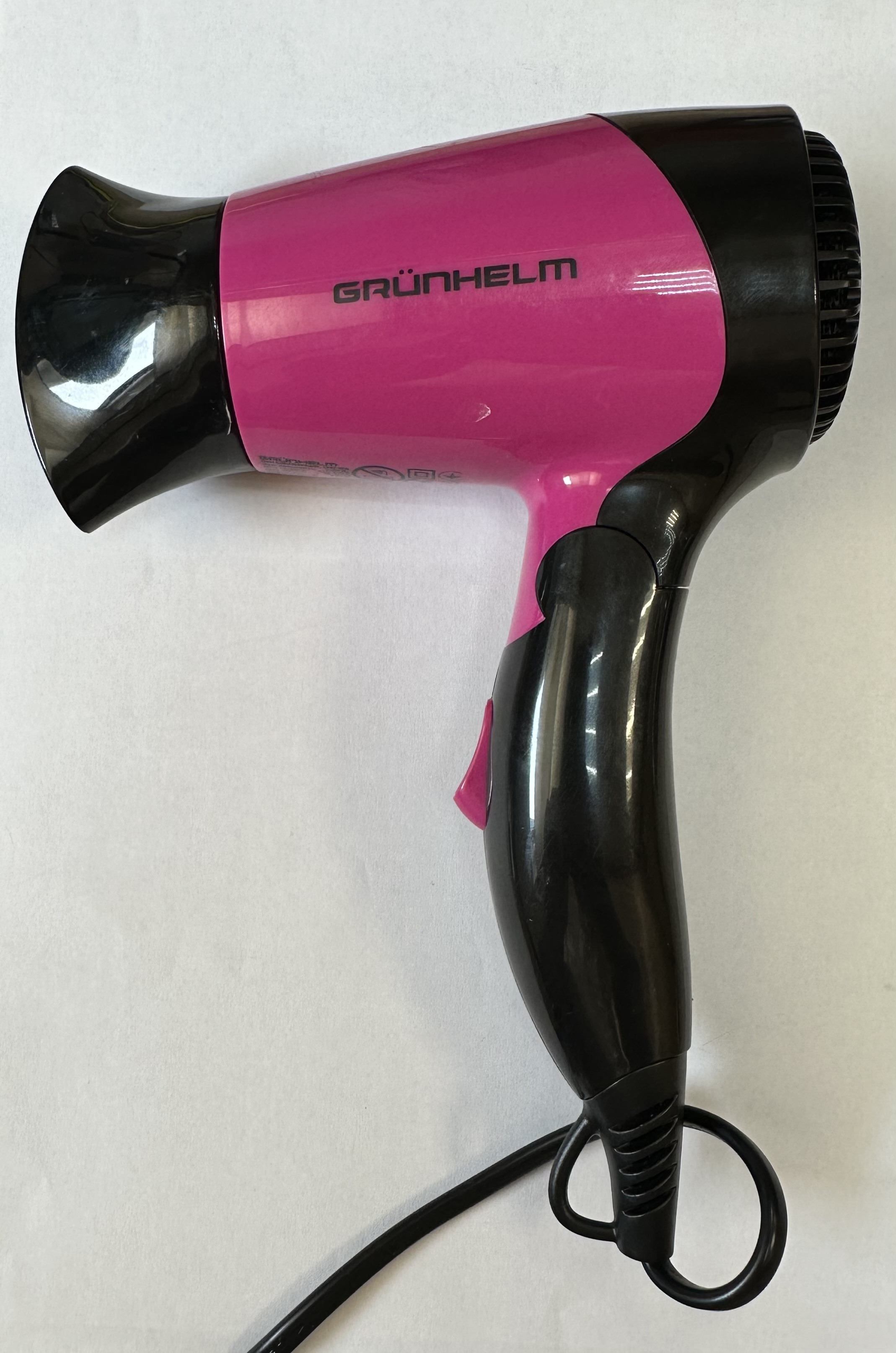 Фен Grunhelm GHD-508