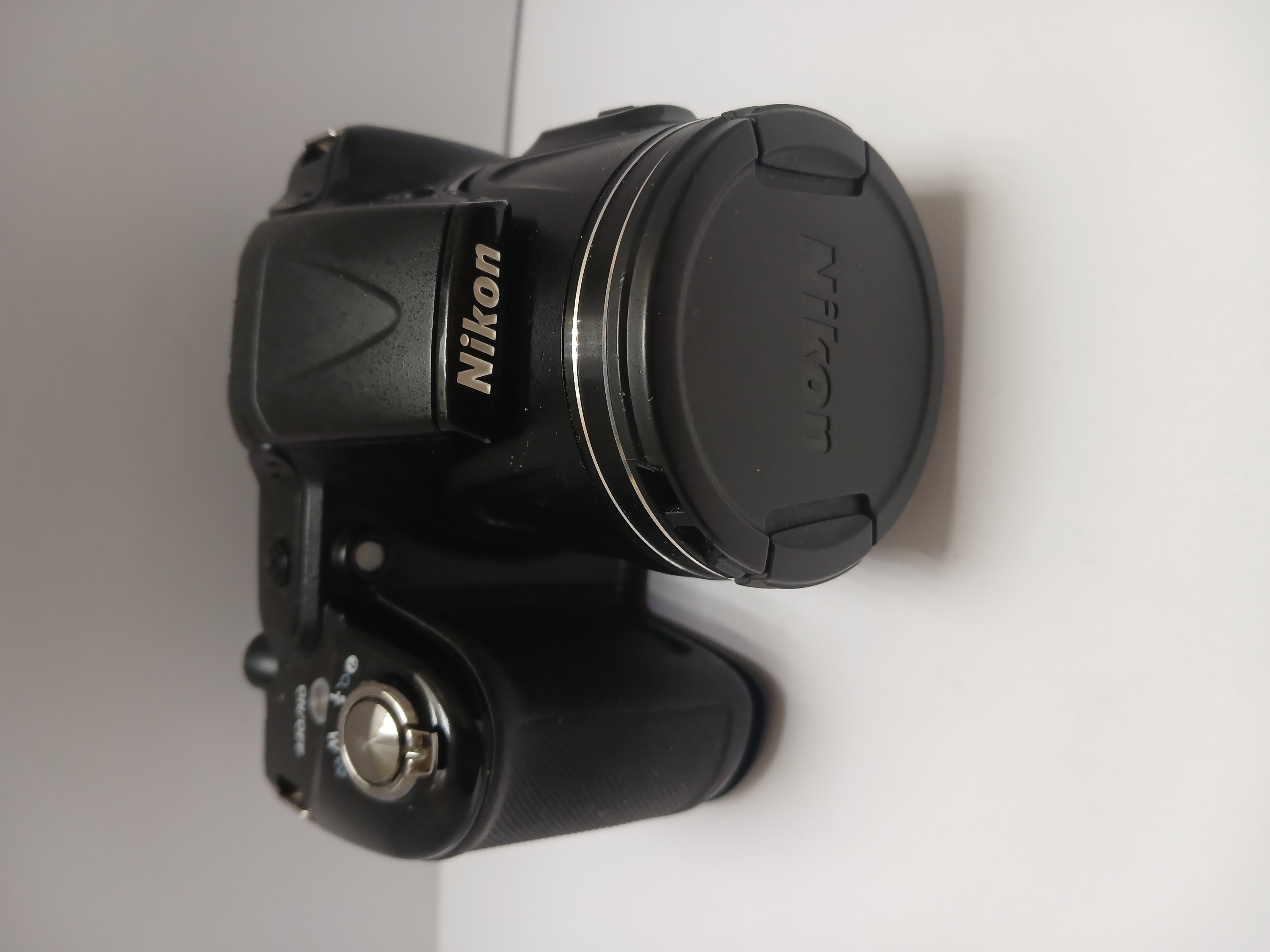Фотоапарат Nikon Coolpix L830