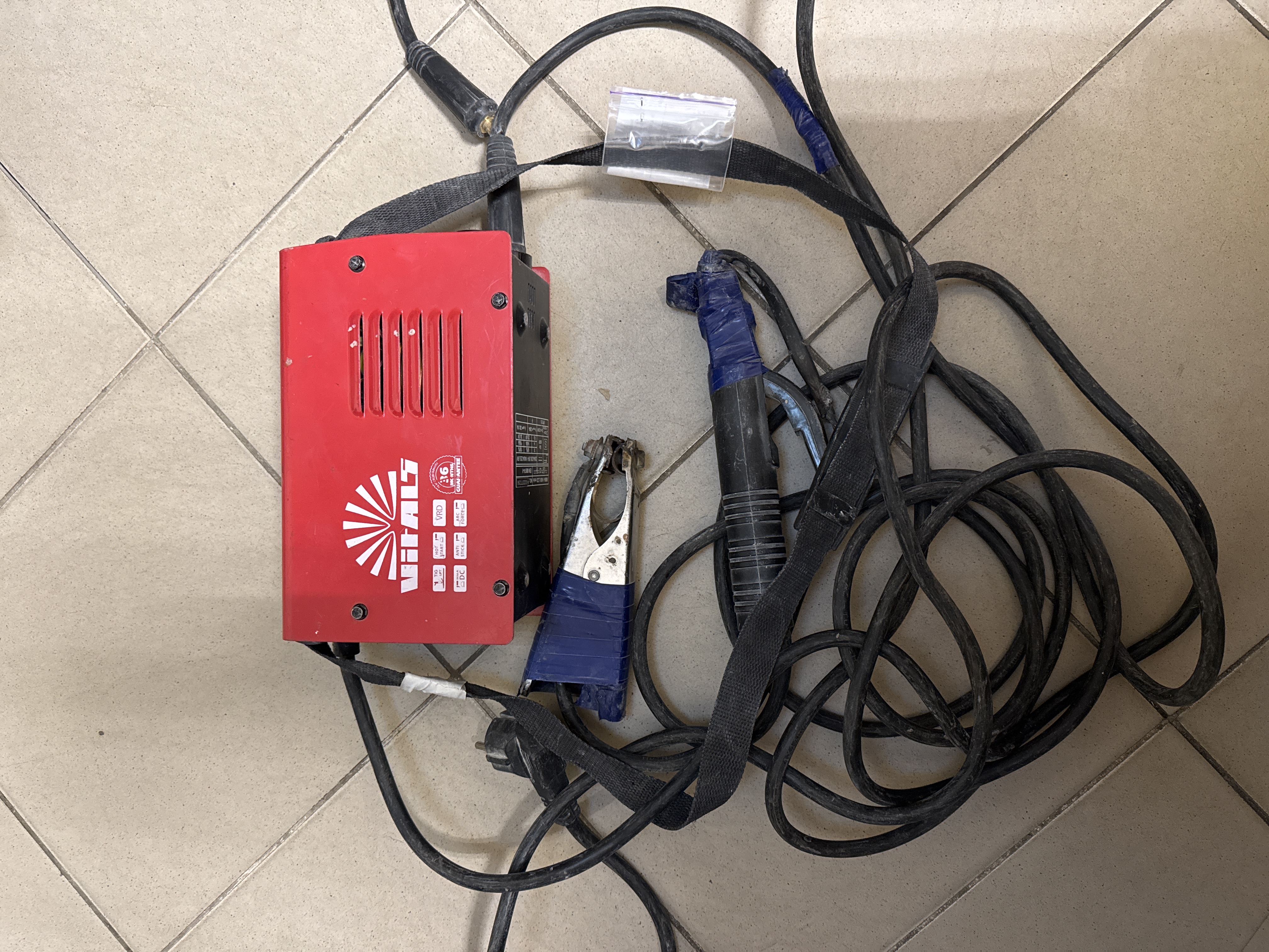 Зварювальний апарат Vitals MMA -1400 LCD mini
