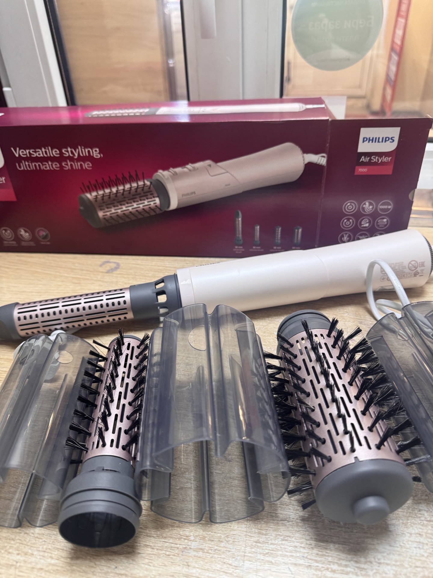 Фен Philips BHA735/00